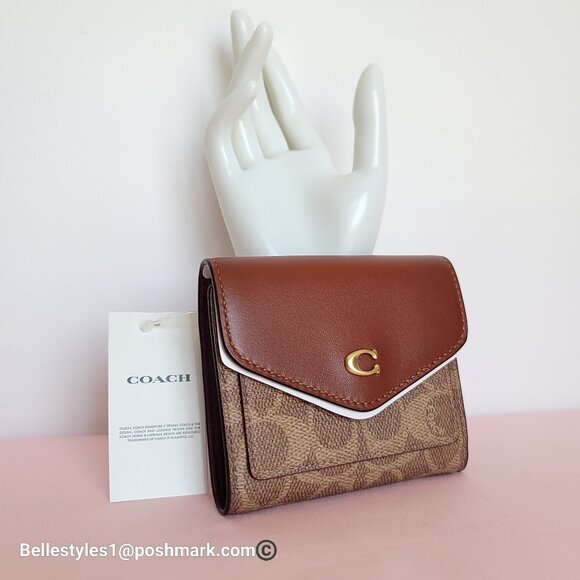 COACH Wyn Small Wallet In Colorblocked Signature Canvas & Leather-Tan Rust🎈$89 - Picture 6 of 16